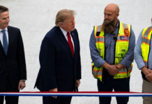 What is the White House press pool and why is it in a row with Trump?