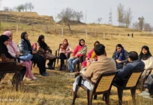 No Fees, Walls, Syllabus: Every Sunday, 30 Kids in Kashmir Learn From the Wetlands Themselves