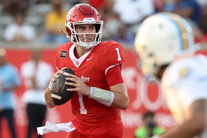 houston-cougars-quarterback-conner-weigman-140880809.jpg