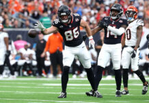 Dalton Schultz the lone offensive star for Houston in Week 2