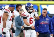 Jaxson Dart limps off field after taking Rams hit in early Giants scare