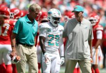 De’Von Achane feared to have major injury in Dolphins nightmare: ‘Does not sound optimistic’
