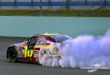 Cleetus McFarland buys Greg Biffle’s 2004 NASCAR Cup race car for $47,000