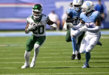 Jets vs. Packers prediction, picks: Breece Hall to run wild in upset