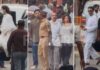 Shah Rukh Khan Alia Bhatt Karan Johar Pay Last Respects To Rani Mukerjiâs Mother Krishna Mukerji