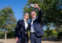 Apple’s Tim Cook sees Australia’s curbs on social media as ‘world-leading,’ PM says