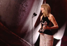 Taylor Swift Etches Her Name in The History Books Of The VMAs Dedicates Her Award To Dolly Parton