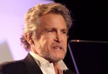 Beverly Hills 90210 star Michael Kearns dies aged 76 after secret health battles