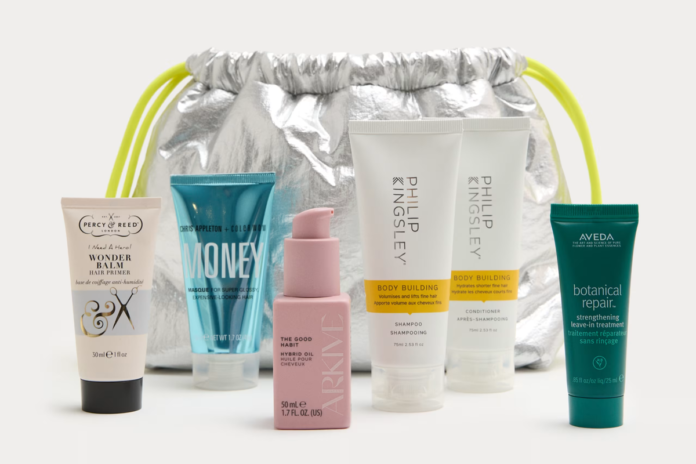 0_marks-spencer-beauty-bag.png