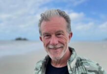 Richard Morecroft, veteran ABC news presenter, dies aged 70 after cancer diagnosis