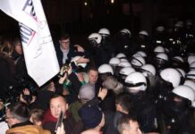 Riot police deployed to Poland’s constitutional court after judge suspended