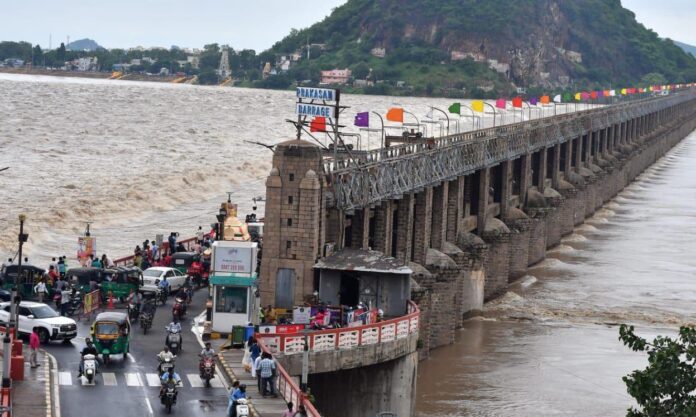 1952385-prakasam-barrage.jpg