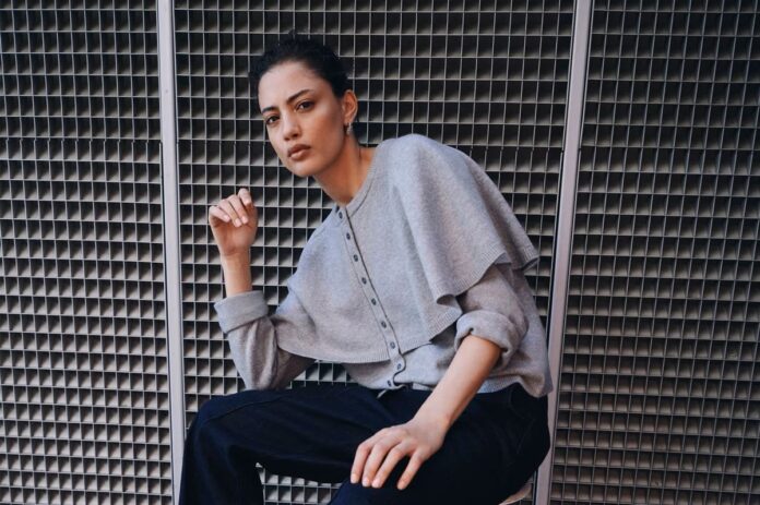 1_Air-Yarn-Crew-Neck-Cape-Slim-Fit-Cardigan.jpg