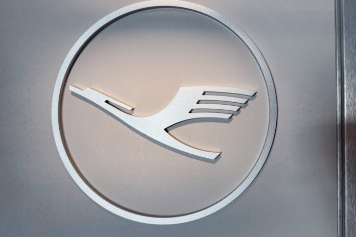 20250516_Lufthansa-Allegris-Business-Class_Lufthansa-A350-Allegris-sign-_ERosen_23.jpg