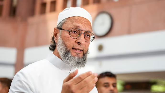 2025620-owaisi.jpg
