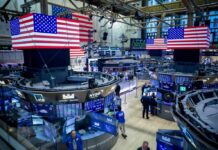 Stocks rise as tech shares rebound on SpaceX deal, oil prices slip after Trump vows not to strike Iran before midterms