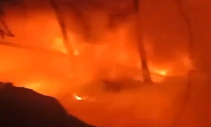 2097574-fire-plastic.jpg