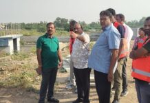 MMC Chief Reviews Pending Civic Issues, Asks Officials to Act Swiftly