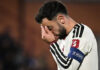 Manchester United Captain Fernandes Points Finger at Coaching Staff