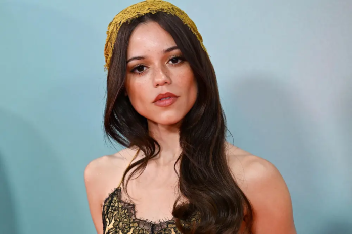 2104126-jenna.jpg