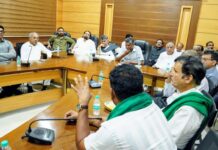Karnataka CM Holds Marathon Talks In Belagavi To Address Concerns Of Sugarcane Growers, Factory Owners