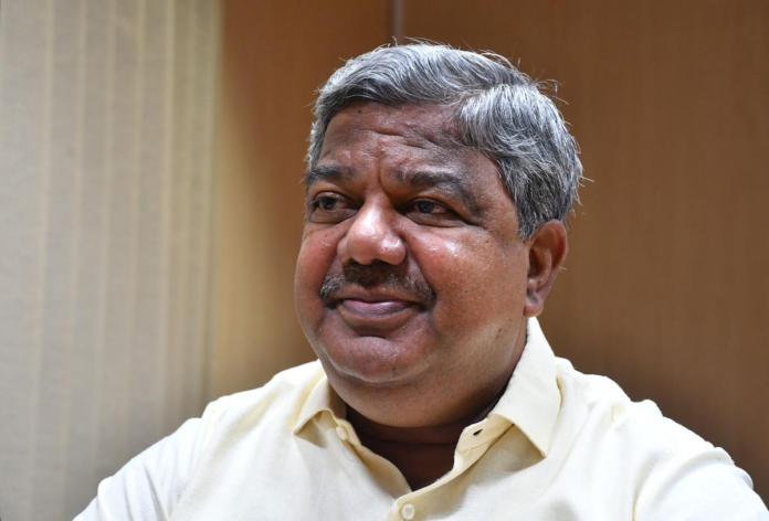 2107129-narayana.jpg
