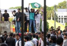 Jamia Gives Final Eviction Warning To Protesting Students At Gulistan-e-Ghalib Building, Ghalib Lawn
