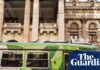 Labor promises $30 weekly cap for Victorian public transport amid push for free travel