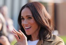 Meghan Markle pictured ‘making royal blunder’ and people have same complaint