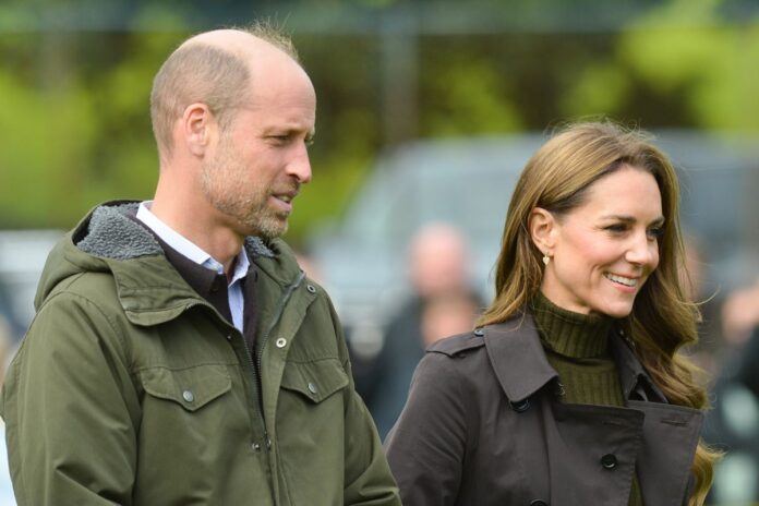 3_The-Prince-And-Princess-Of-Wales-Visit-The-Isle-Of-Bute.jpg