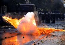 Foreign Office warns Germans in France as ‘war-like’ protests spread