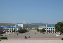 Defector families in North Korea turn away remittance brokers, threaten to report them