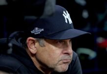Why Aaron Boone stuck with lefty hitters in ugly Game 2 loss