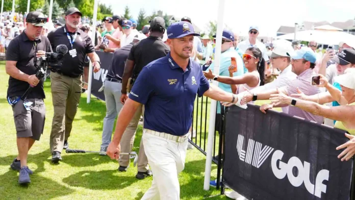 Bryson-DeChambeau-LIV-Golf-high-fives-copy.webp