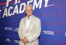 Michael Douglas Admits to Drunkenly Threatening Julia Roberts