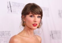 Raiders Fan Mocks Taylor Swift’s Appearance With Stadium Sign, Earns Wrath of …