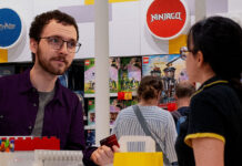 ‘I’ll Need A Gift Receipt,’ Lies Man Buying $270 ‘Lord Of The Rings’ Lego Set