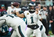 Jalen Hurts suffers blood clot that forces him to Eagles bench