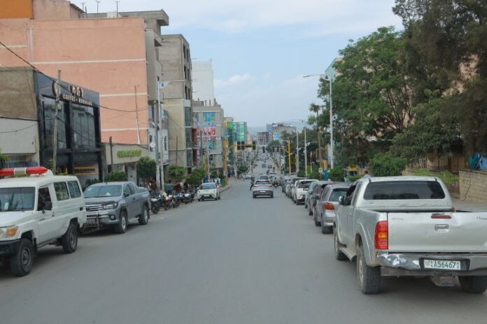 Mekelle-main-road2-1792504392.jpg