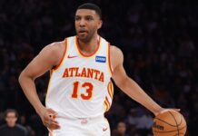 Knicks sign Tony Bradley as final roster spot battle takes another twist