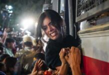 Delhi Police Detain Protesters In Late-Night Action As Stir Against CEC Continues