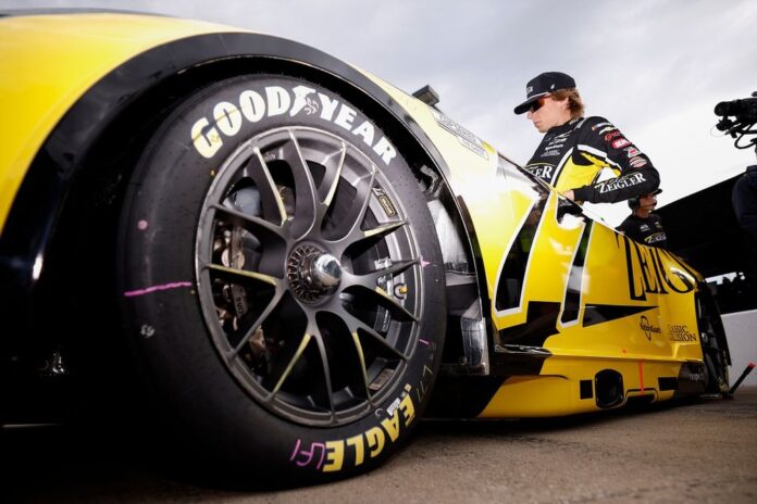 carson-hocevar-spire-motorspor.jpg