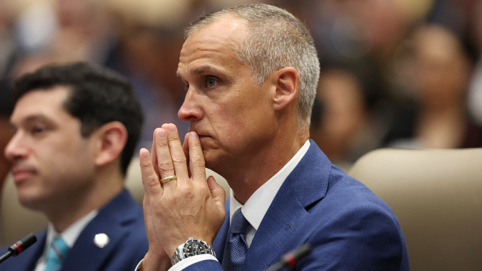 corey-lewandowski.png
