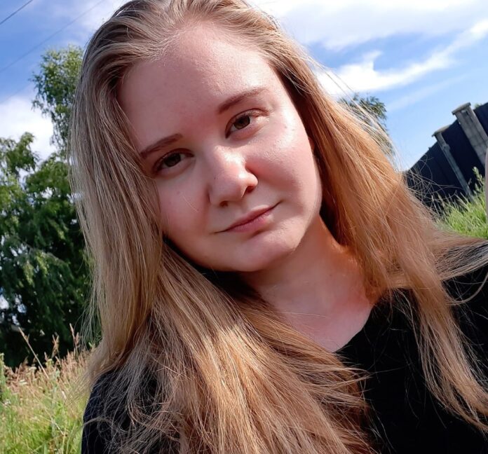daria-shipilova-28-laboratory-assistant-143580951_82fcad.jpg