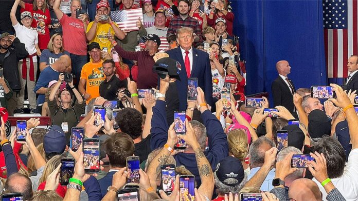 donald-trump-with-MAGA-faithful-Port-Huron-MI-Oct.-25_-2026.jpeg