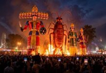 Delhi Ramlila To Burn 30-Foot Cockroach Effigy Alongside Ravan Amid CJP Protests