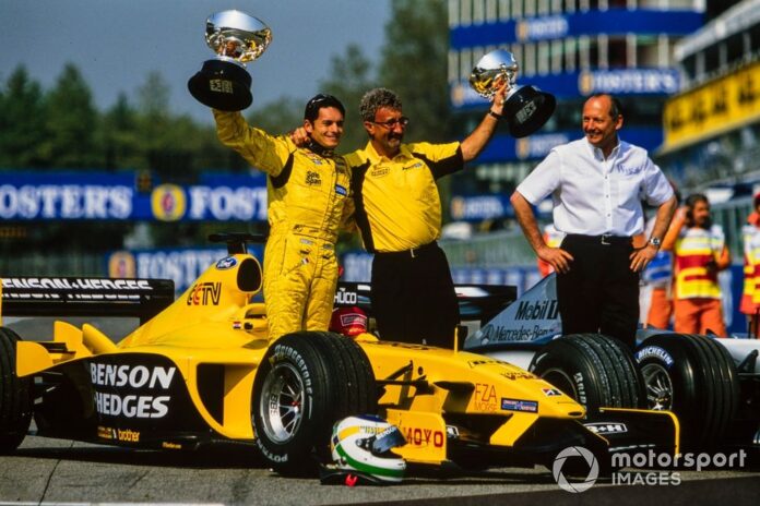 giancarlo-fisichella-is-awarde.jpg