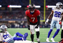 Bucky Irving gives Bucs 21-10 lead