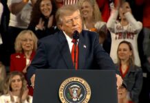 Trump’s brash remarks entertain crowd at election rally in Tennessee