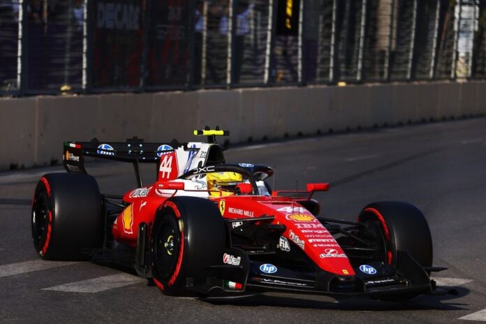 lewis-hamilton-ferrari.jpg
